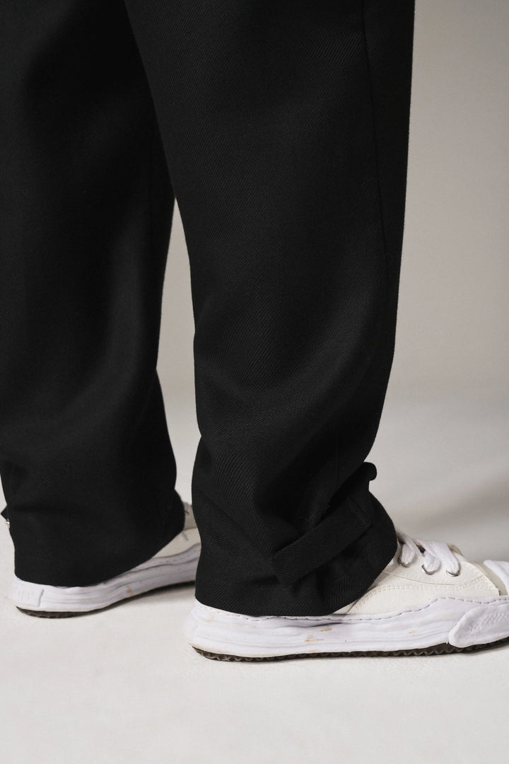 PLEATED WIDE LEG WOOL BLEND TROUSERS