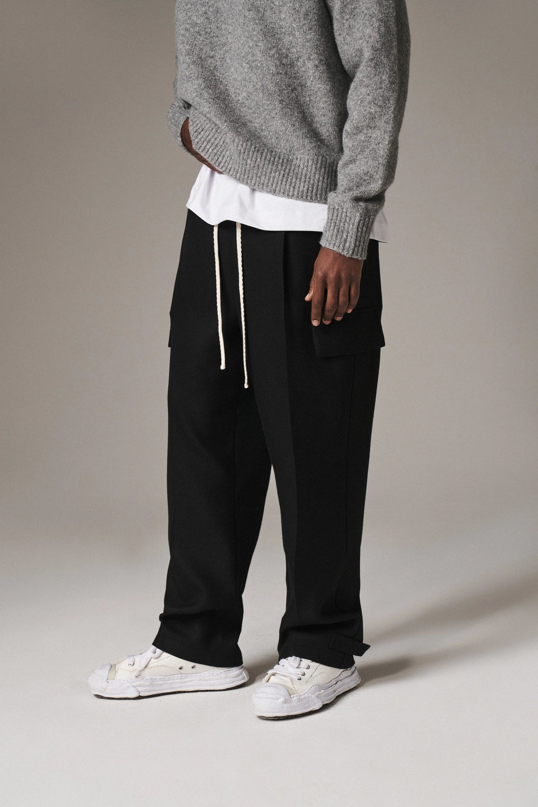 PLEATED WIDE LEG WOOL BLEND TROUSERS