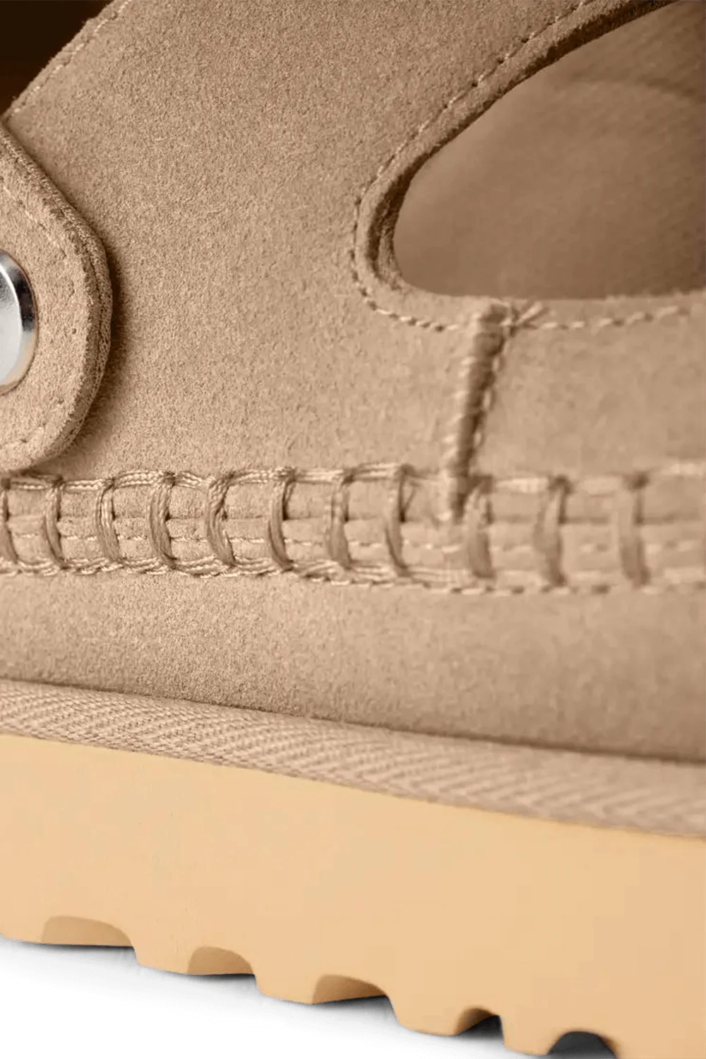 UGG GOLDENSTAR GLIDE SAND סנדלי גולדן סטאר גלייד סנד