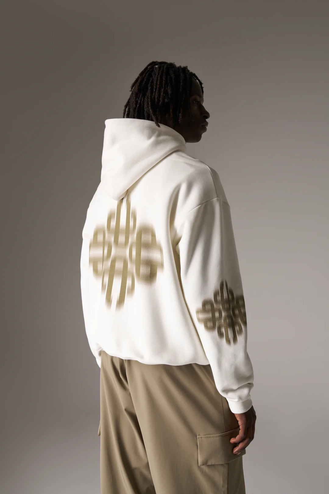 MOTION BLURRED EMBLEM HOODIE KHAKI