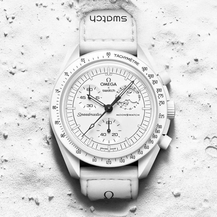 SWATCH X OMEGA BIOCERAMIC MOONSWATCH MISSION TO MOONPHASE SNOOPY SO33W700 שעון אומגה בשיתוף פעולה עם סווטש