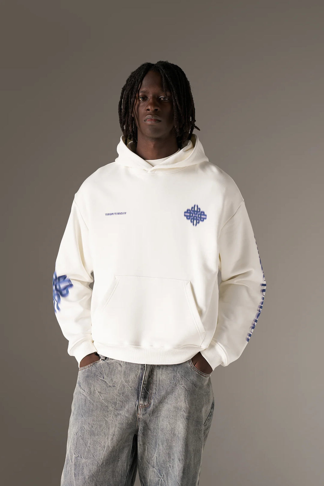 MOTION BLURRED EMBLEM HOODIE blue