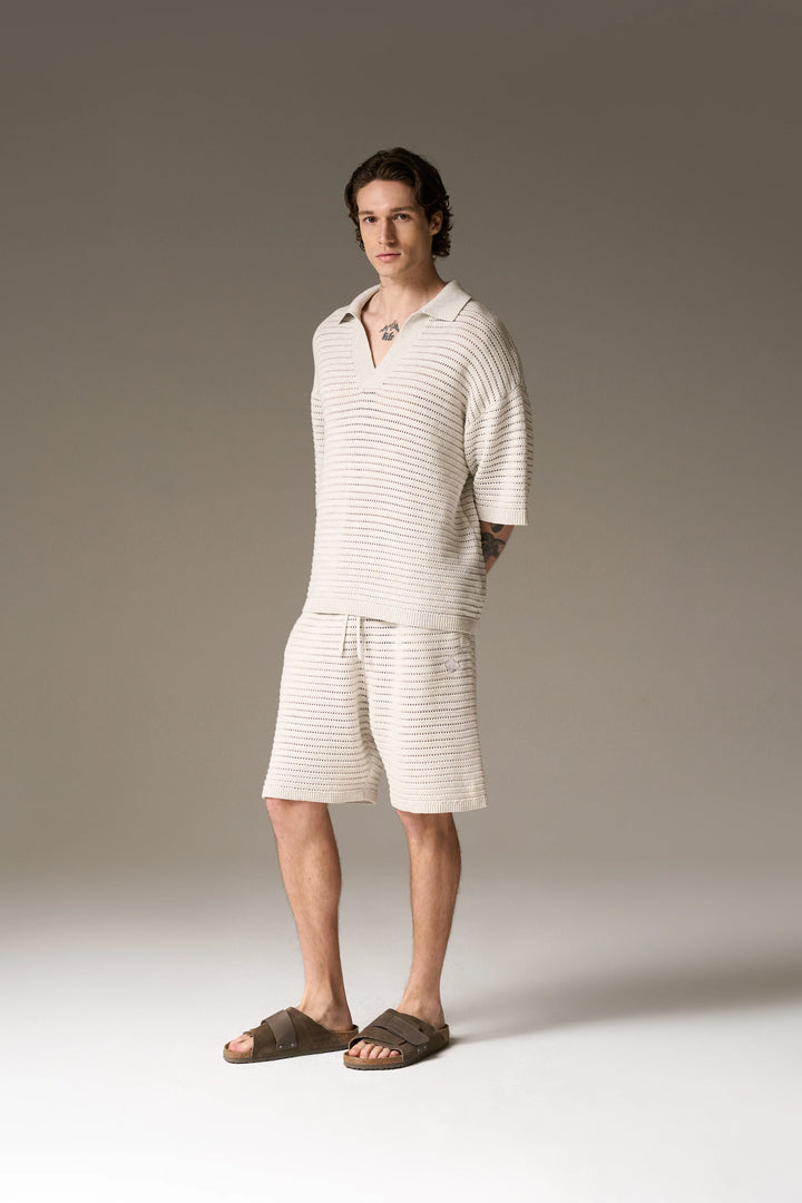 KNITTED POLO SHIRT
LIGHT GREY