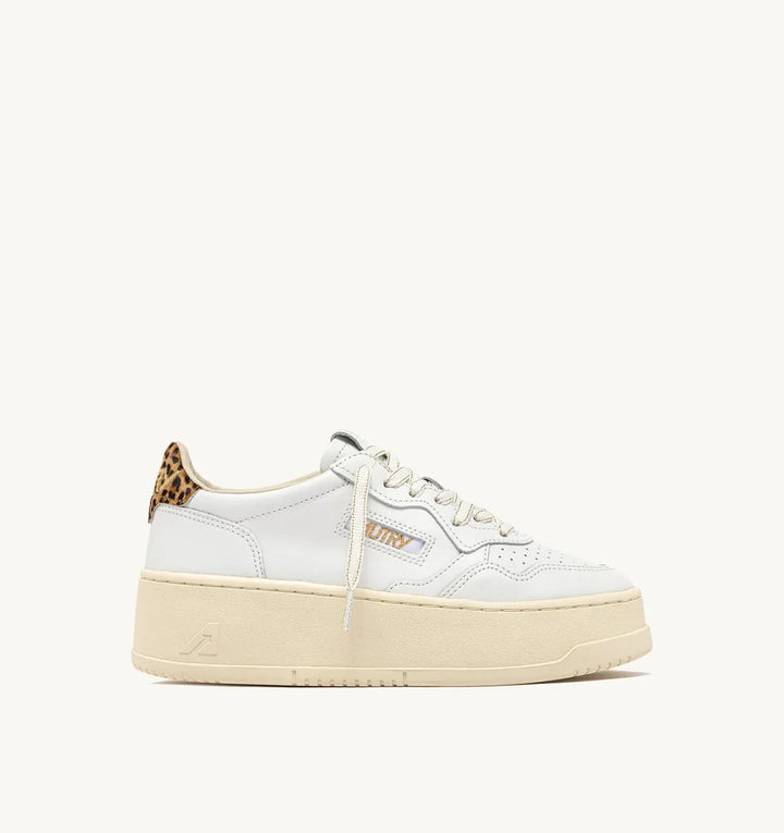 AUTRY MEDALIST PLATFORM LOW WOMEN VO01 LEAT/PONYSP WHT/LEOP