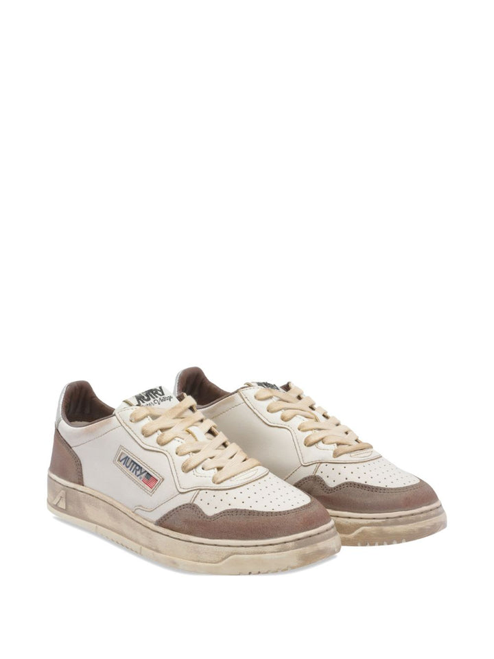 AUTRY
Medalist low super vintage avlm ls09 sneakers