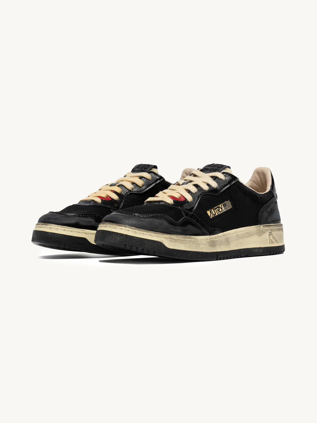 AUTRY SNEAKERS MEDALIST LOW SUPER VINTAGE SNEAKERS LOW IN BLACK AVLM KH01