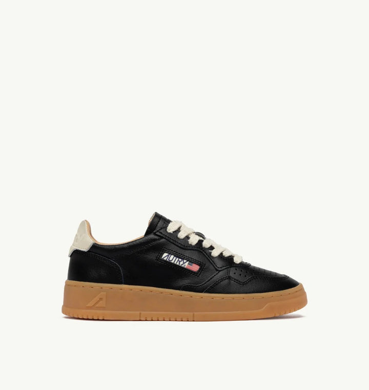 AUTRY SNEAKERS MEDALIST LOW SNEAKERS IN BLACK AND MARSHMALLOW LEATHER AULM - BD04