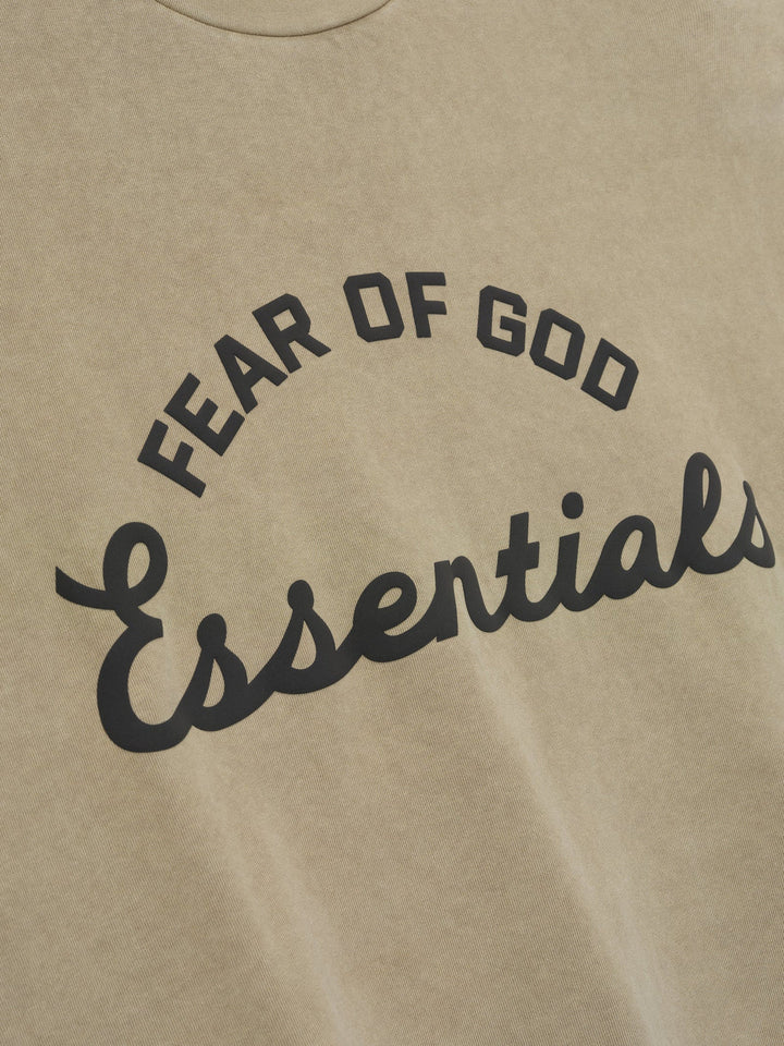 ESSENTIALS TRAINING 90S TEE FADED DUNE