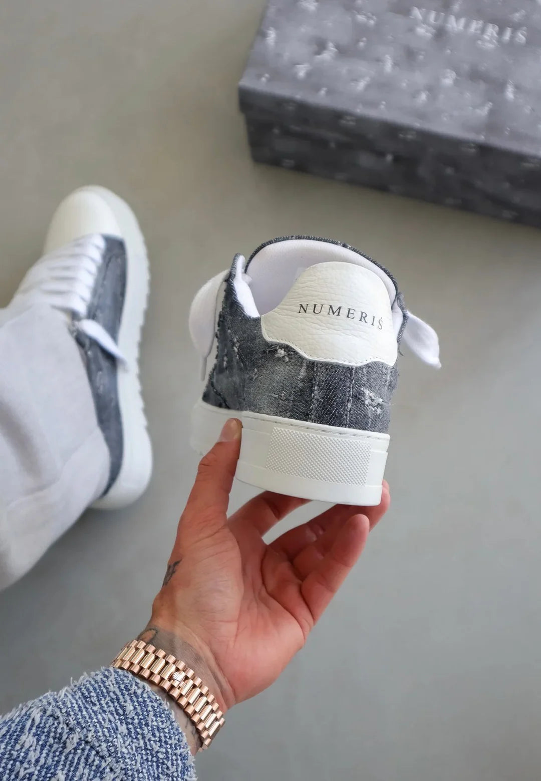 NUMERIŚ ATELIER - THRASHED DENIM