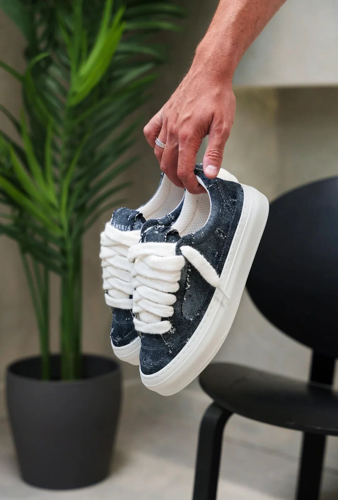 NUMERIS ATHENA - FRAYED DENIM