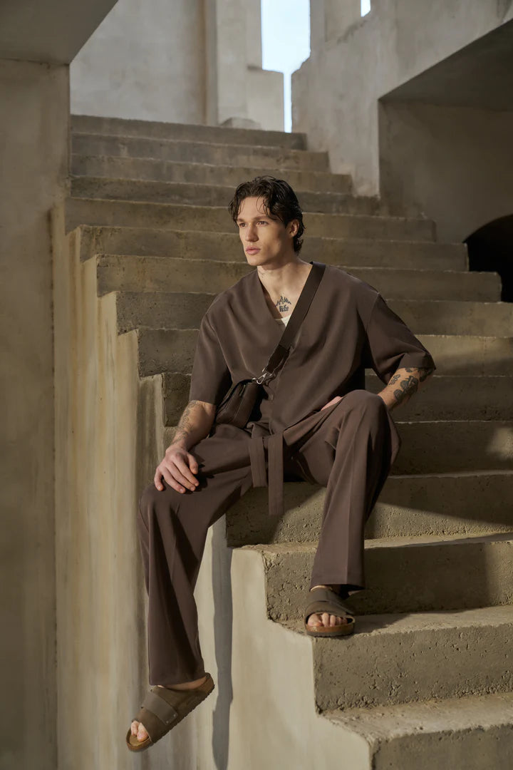 SMART TIE BELTED TROUSERS BROWN