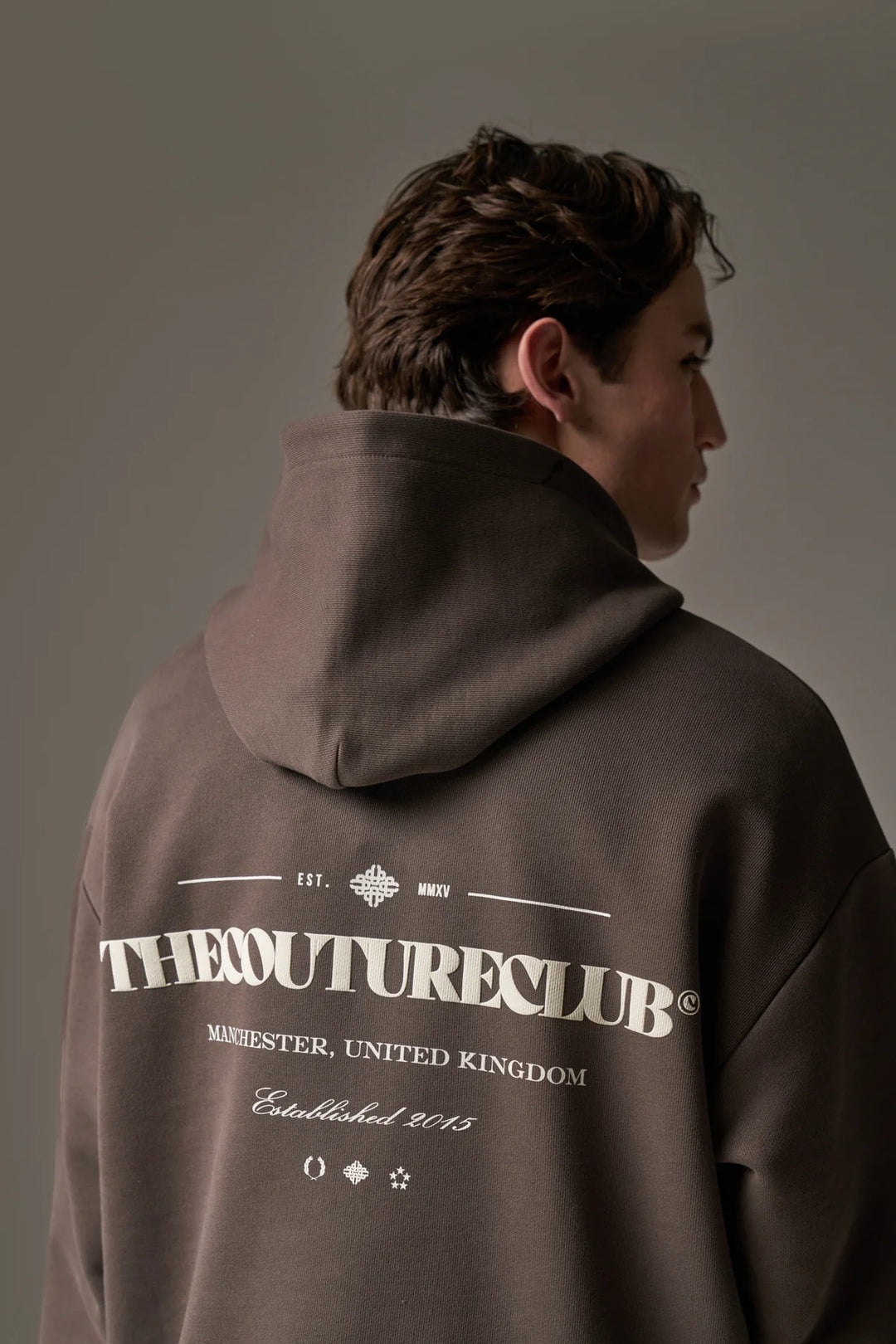 MIXED FONT GRAPHIC HOODIE BROWN