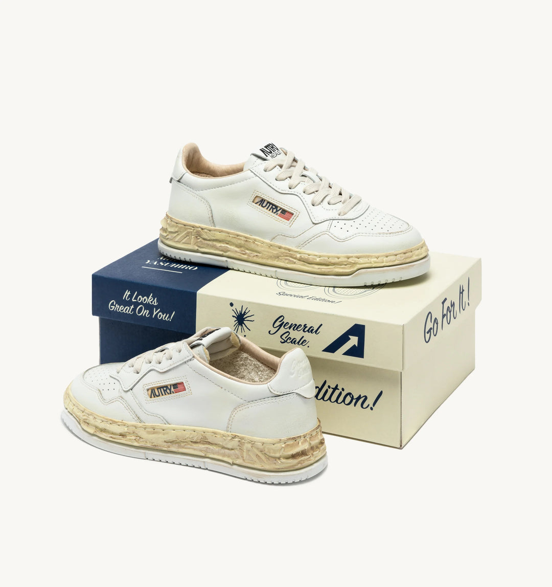 AUTRY X MAISON MIHARA YASUHIRO SUPVINT LOW MAN WHITE MMY2