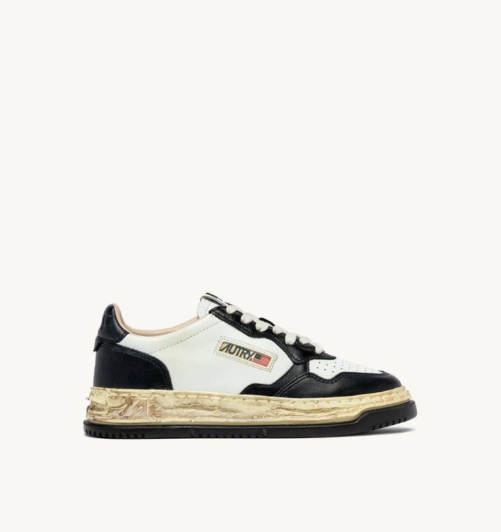 AUTRY X MAISON MIHARA YASUHIRO SUPVINT LOW MAN BLACK WHITE MMY2