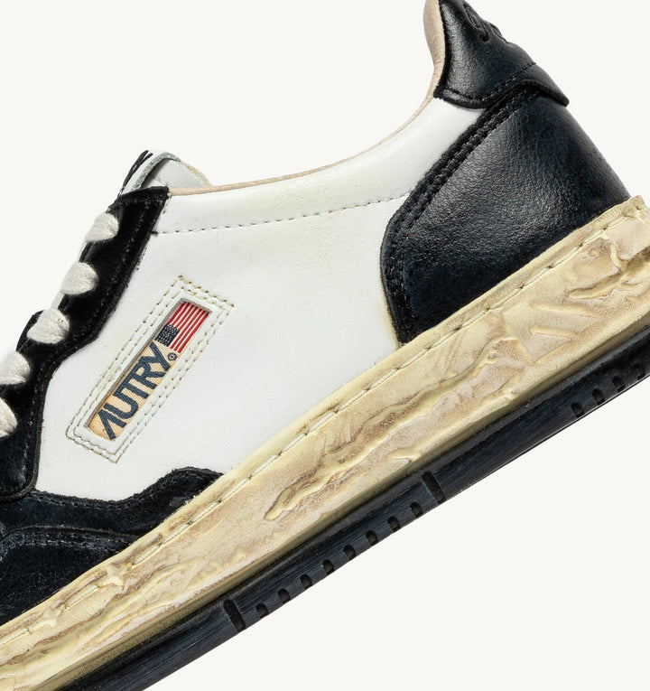 AUTRY X MAISON MIHARA YASUHIRO SUPVINT LOW MAN BLACK WHITE MMY2