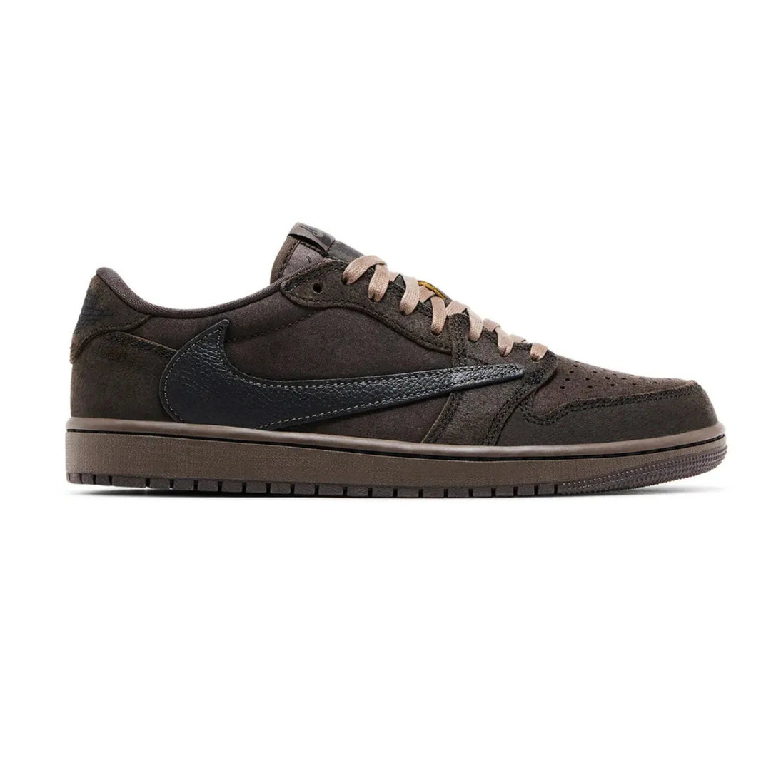 Air Jordan 1 x Travis Scott
Velvet Brown and Dark Mocha